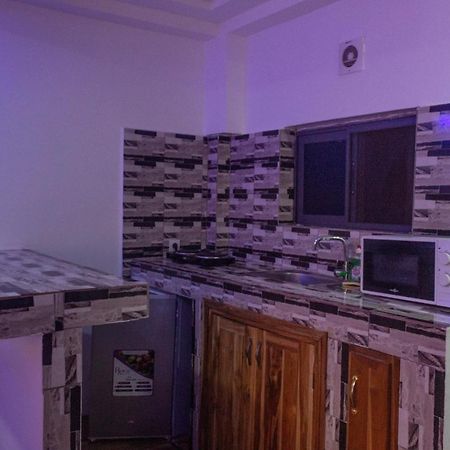 Les Perles Du Bonheur Nyekonakpoe Lomé Extérieur photo