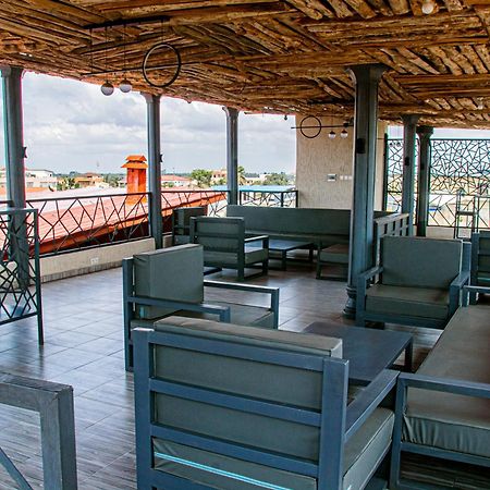 Les Perles Du Bonheur Nyekonakpoe Lomé Extérieur photo